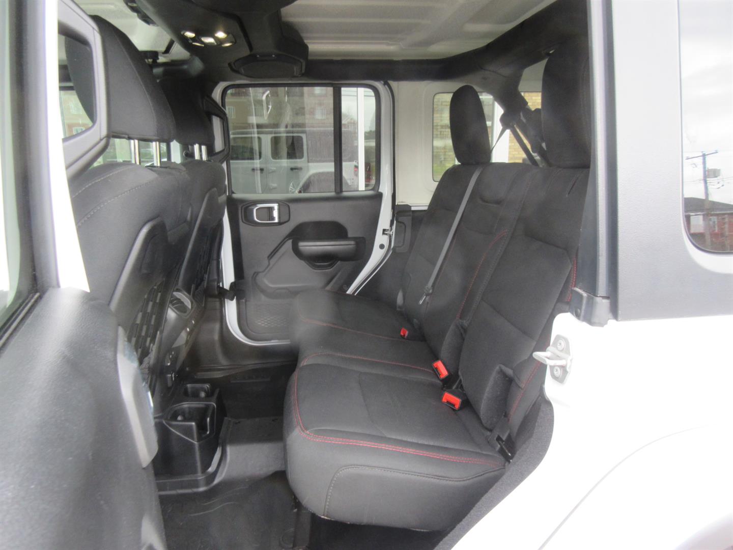 jeep Wrangler 2021 - 21