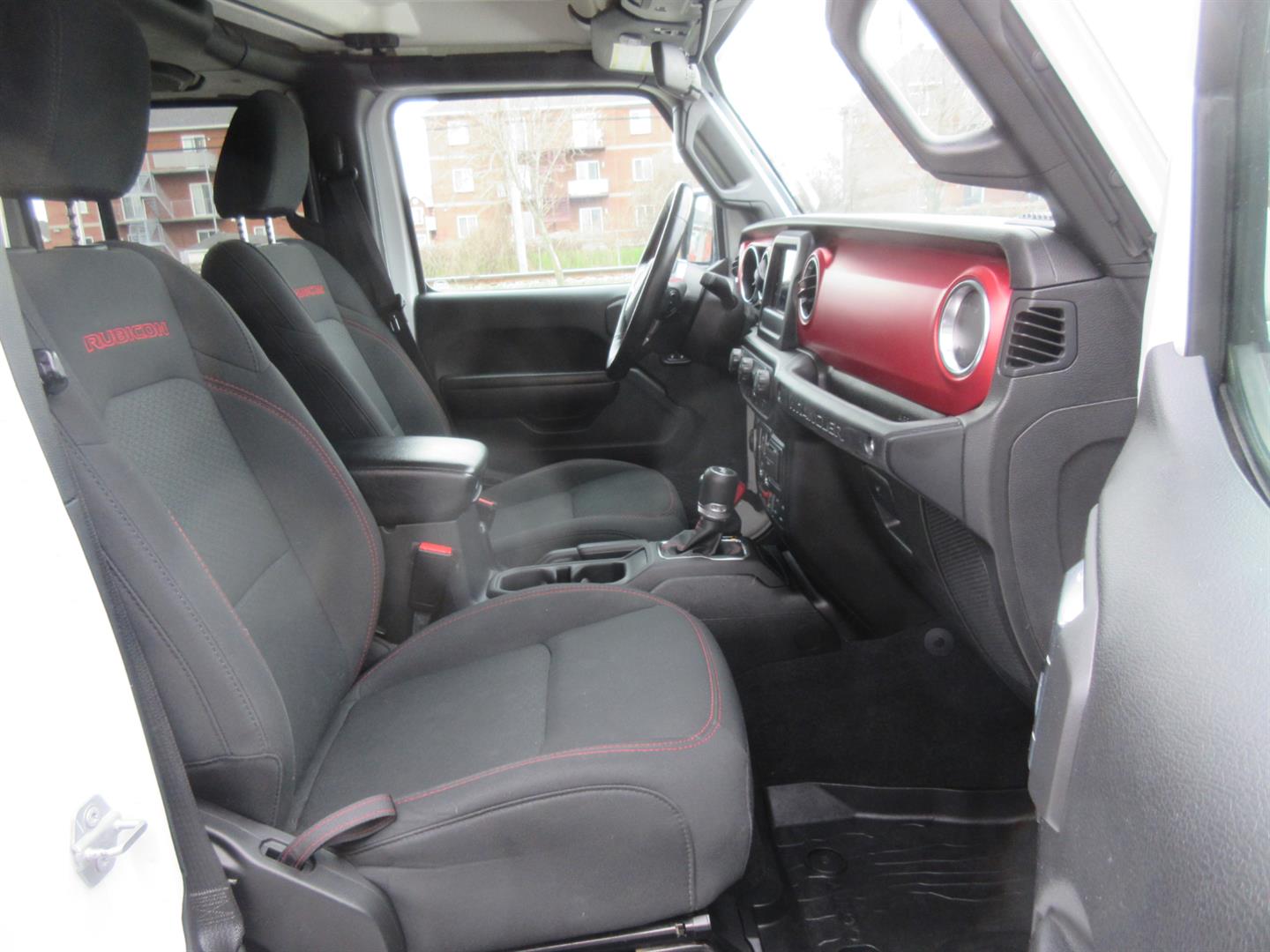 jeep Wrangler 2021 - 24