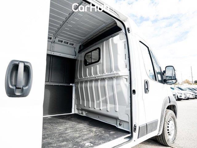 ram ProMaster fourgonnette utilitaire 2025 - 9