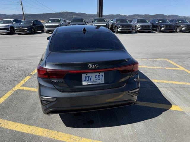 kia Forte 2021 - 4