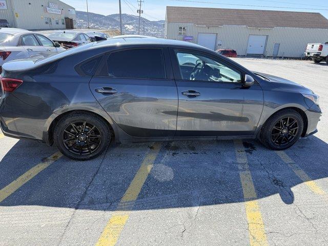 kia Forte 2021 - 6