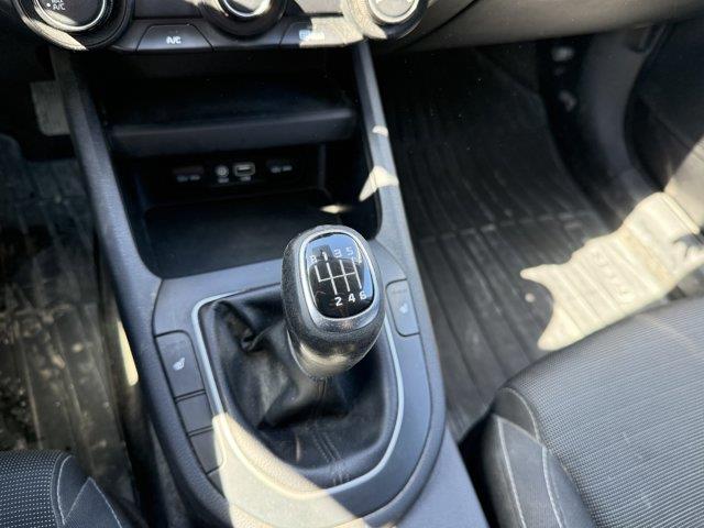 kia Forte 2021 - 13