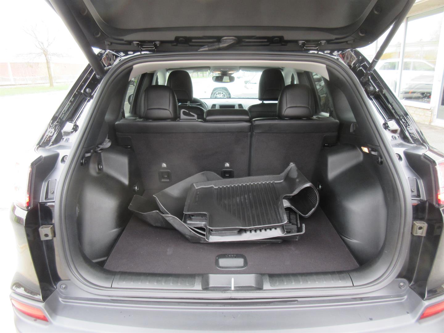 jeep Cherokee 2023 - 21