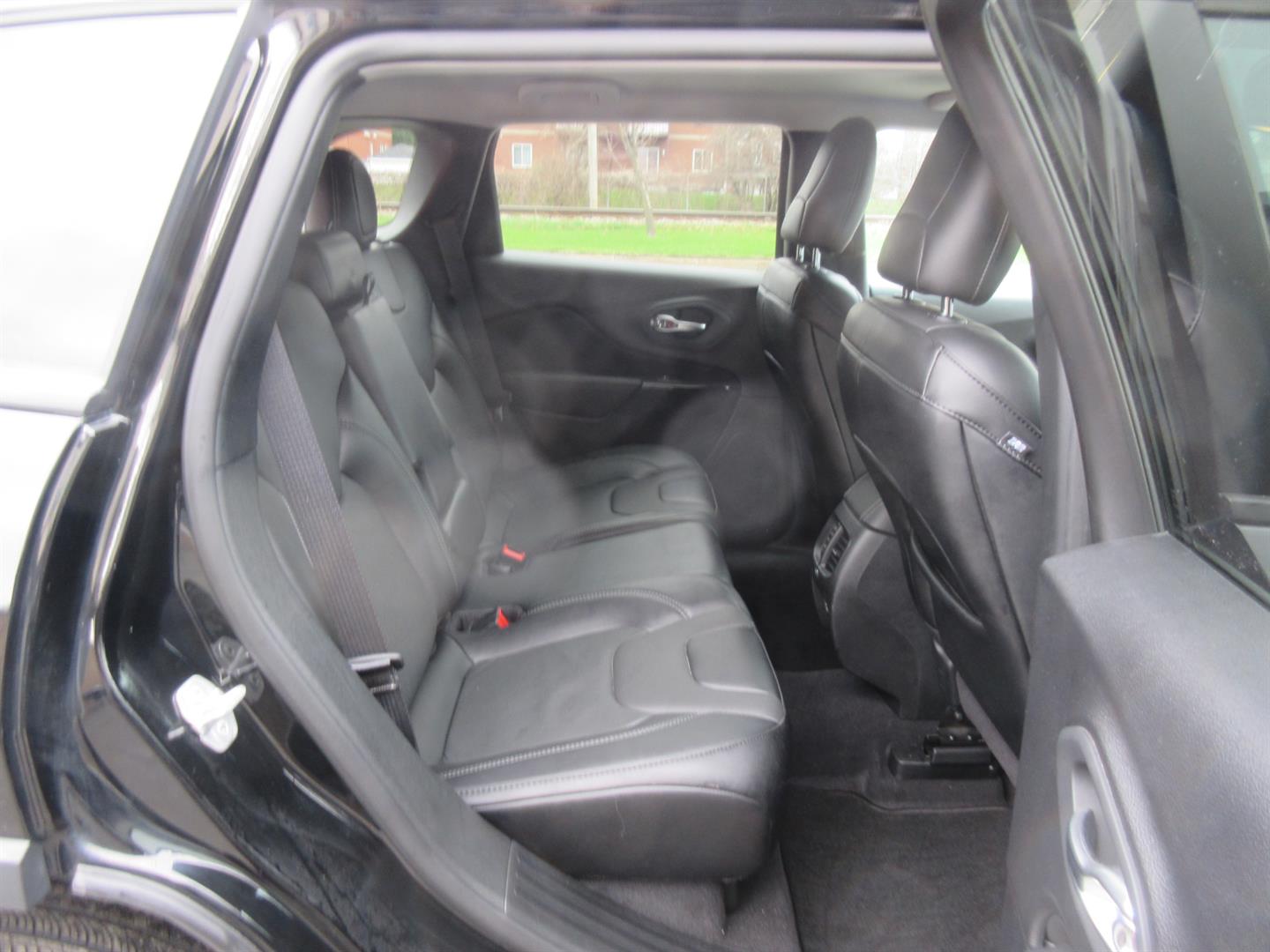 jeep Cherokee 2023 - 22