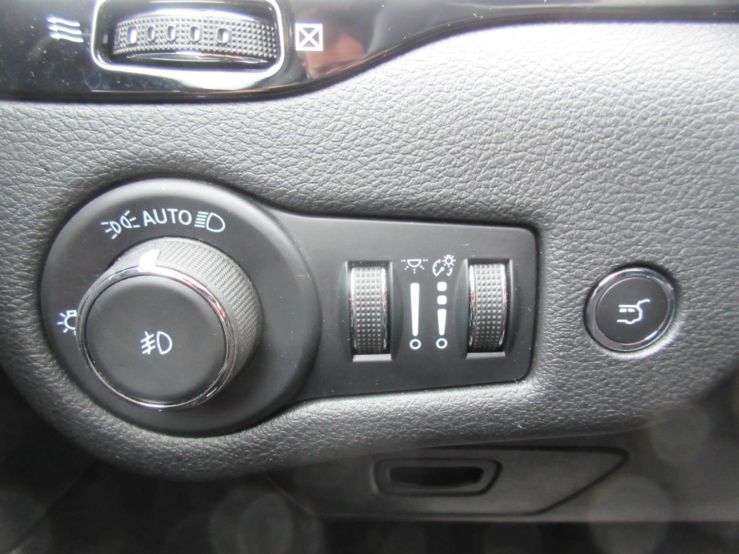 jeep Cherokee 2023 - 25