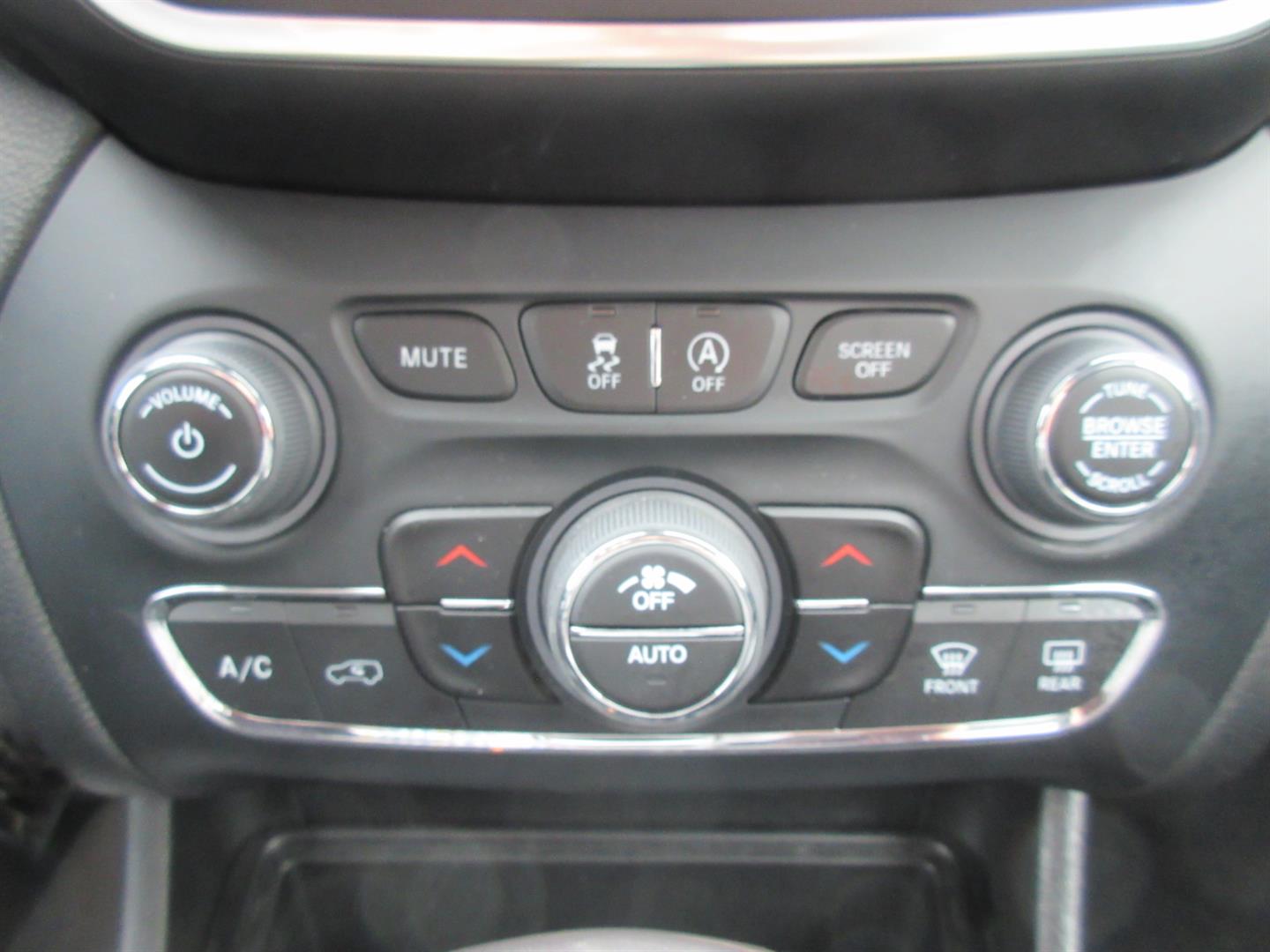 jeep Cherokee 2023 - 34