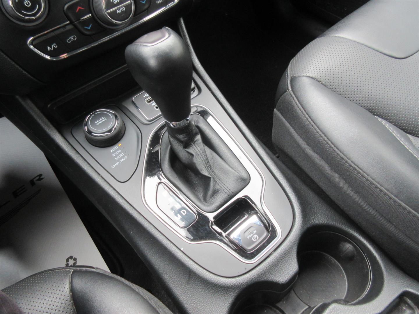 jeep Cherokee 2023 - 37