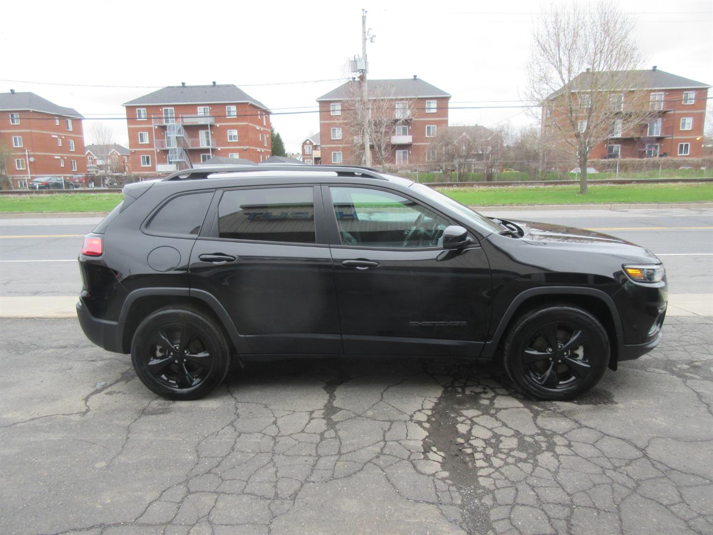 jeep Cherokee 2023 - 12