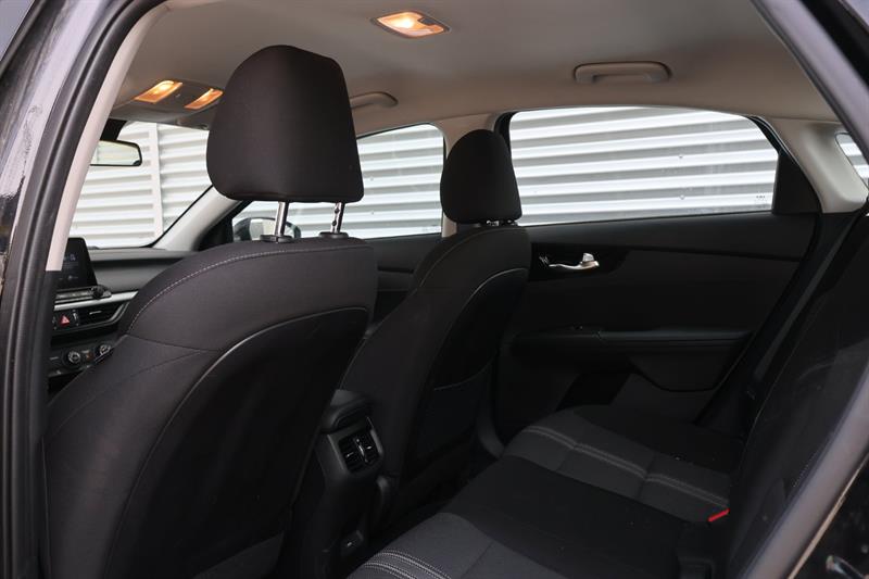 kia Forte 2023 - 13