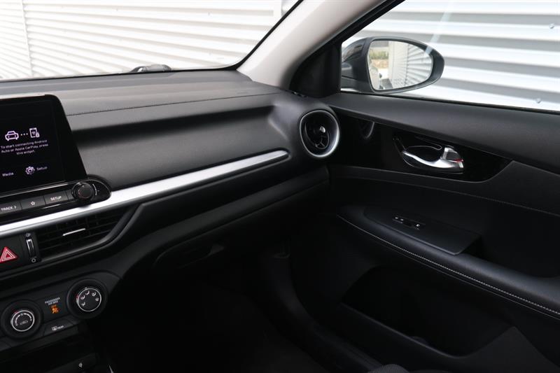 kia Forte 2023 - 16