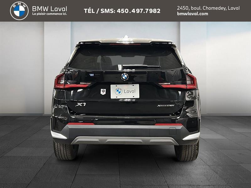 bmw X1 2023 - 8