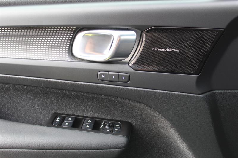 volvo XC40 2021 - 11