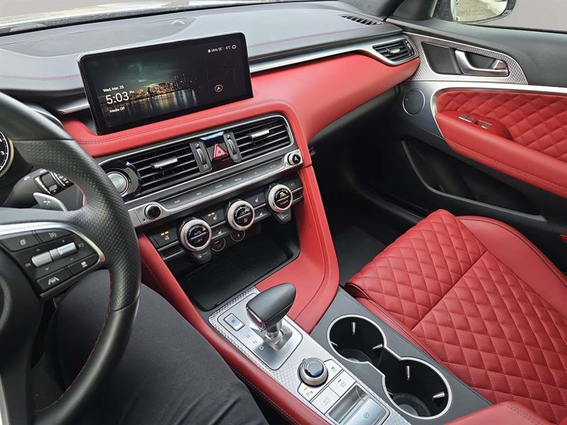 genesis G70 2023 - 12