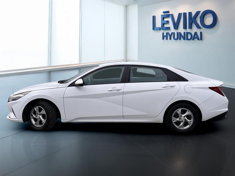 hyundai Elantra 2022 - 2