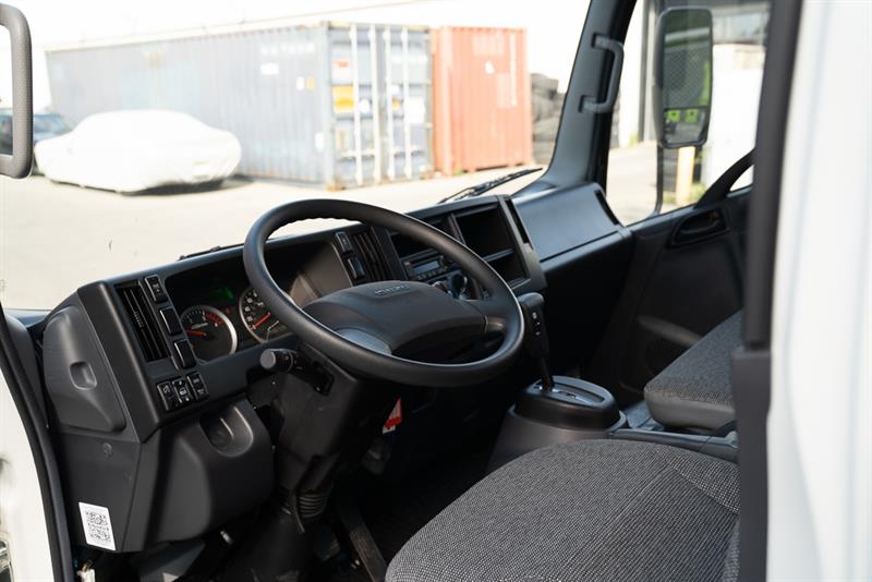isuzu NRR 2024 - 4