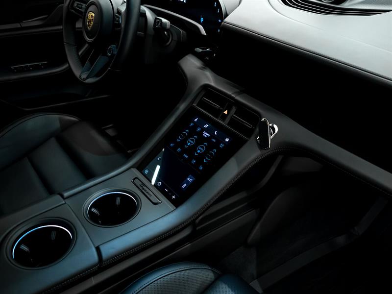 porsche Taycan 2021 - 19