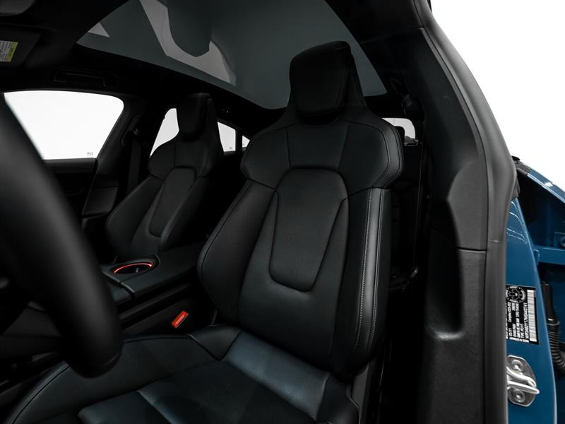 porsche Taycan 2021 - 24