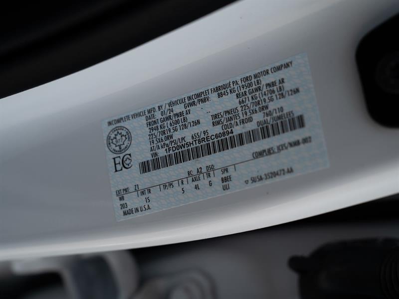 ford Super Duty F-550 DRW 2024 - 4