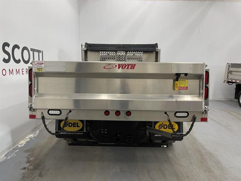 ford Super Duty F-550 2022 - 5