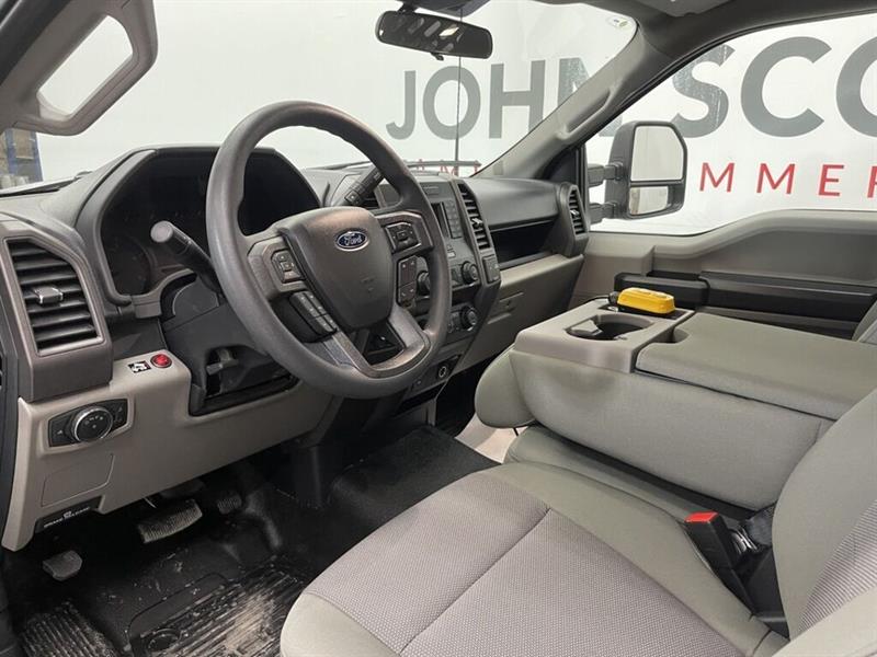 ford Super Duty F-550 2022 - 11