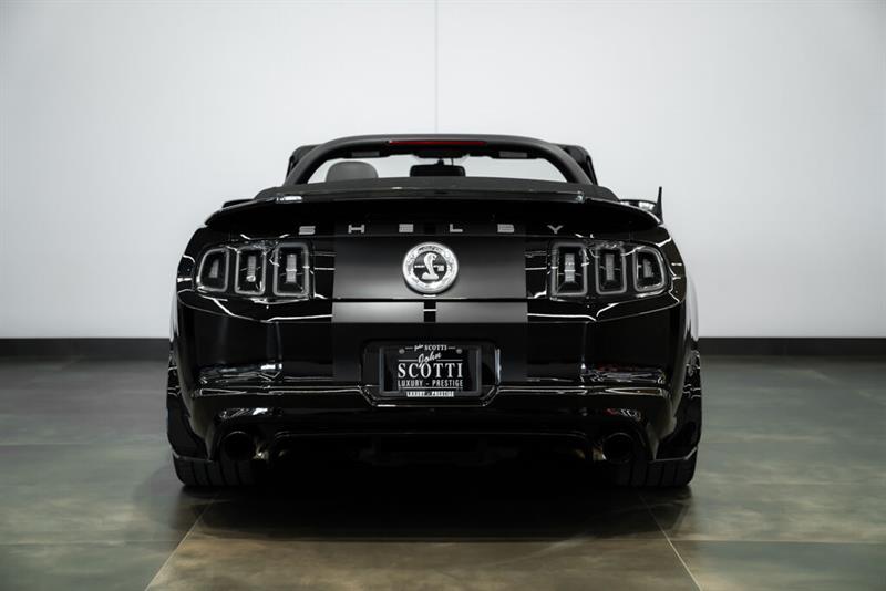 ford Mustang 2010 - 6
