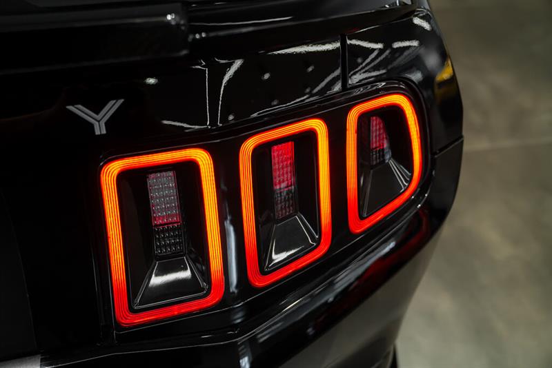 ford Mustang 2010 - 19