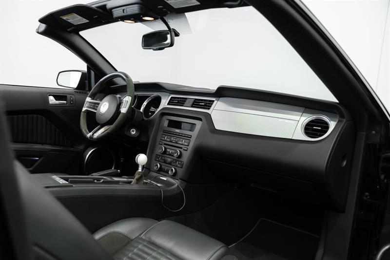 ford Mustang 2010 - 22