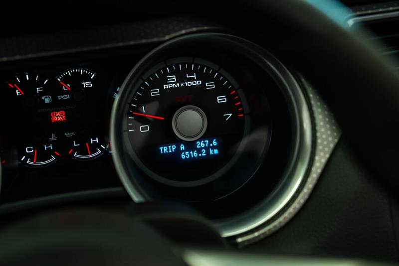 ford Mustang 2010 - 26