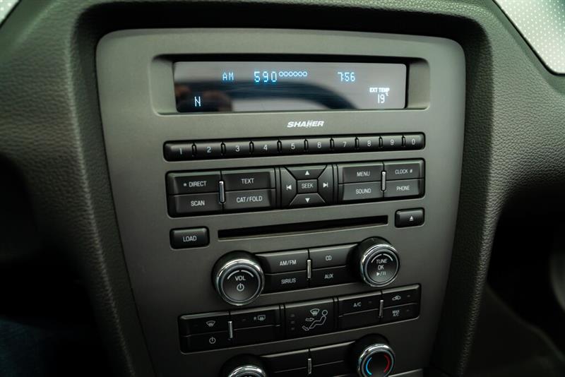 ford Mustang 2010 - 27