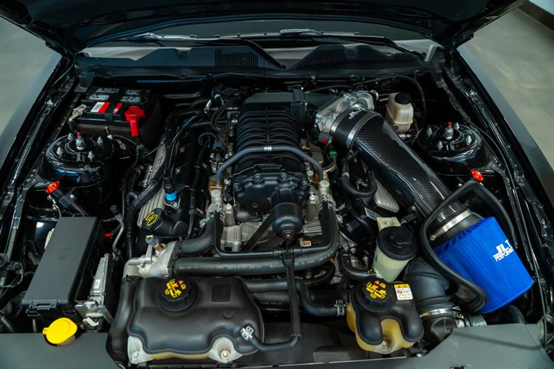 ford Mustang 2010 - 35