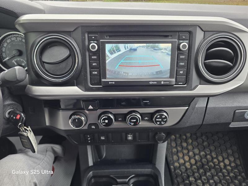 toyota Tacoma 2017 - 11