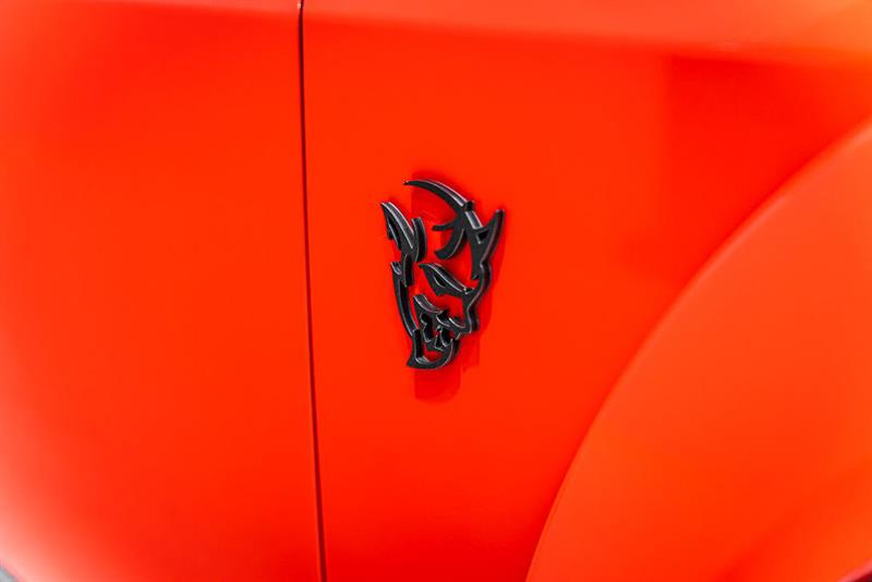 Dodge Challenger 6