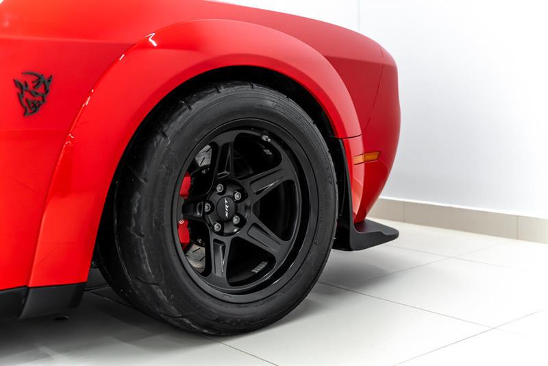 Dodge Challenger 11
