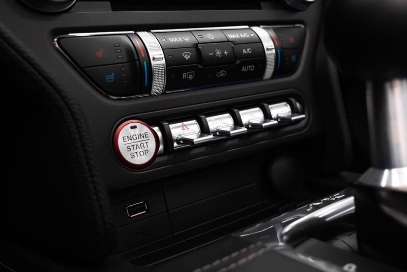 ford Mustang 2021 - 36