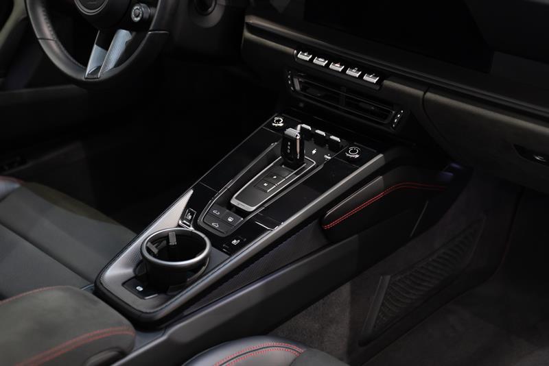 porsche 911 2022 - 16