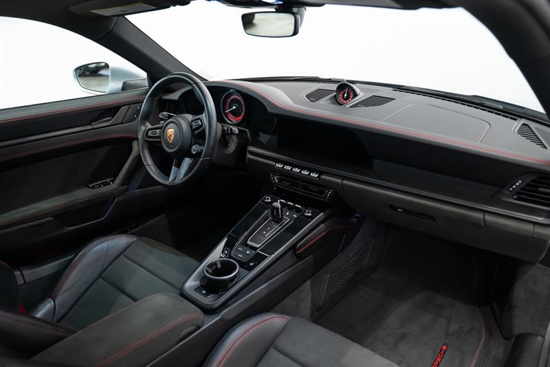porsche 911 2022 - 17