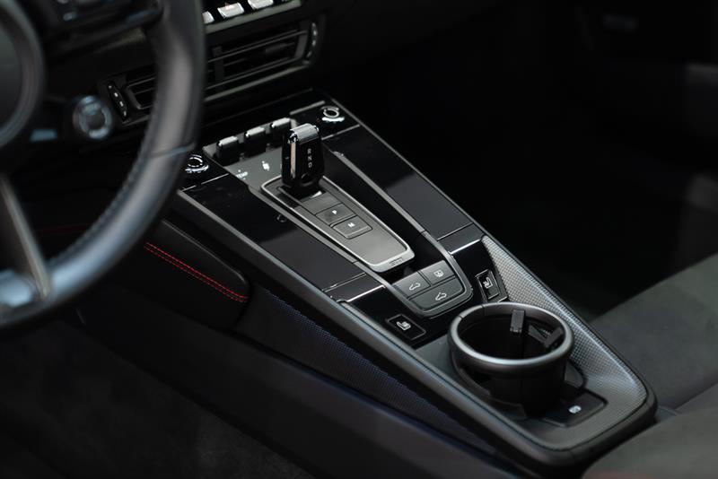 porsche 911 2022 - 18