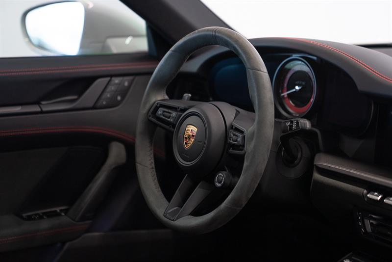 porsche 911 2023 - 16