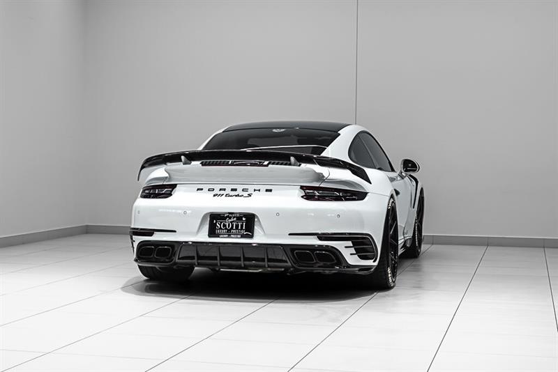 Porsche 911 4