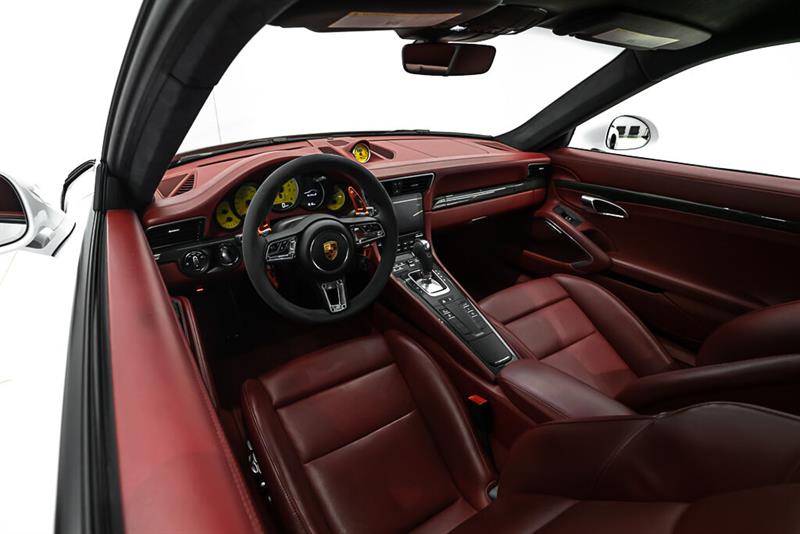 Porsche 911 21