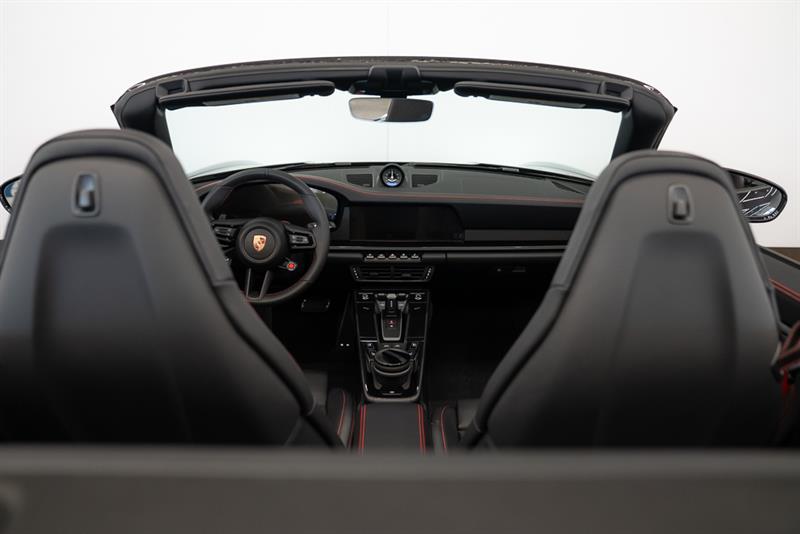 porsche 911 2025 - 16