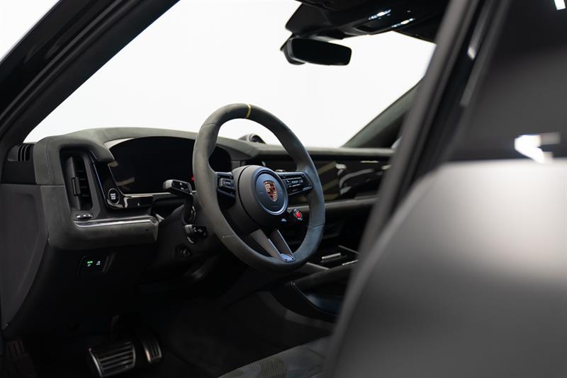 porsche Cayenne 2025 - 12