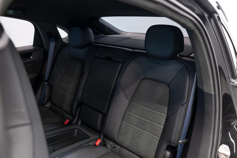 porsche Cayenne 2025 - 17