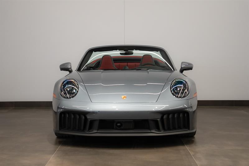 porsche 911 2025