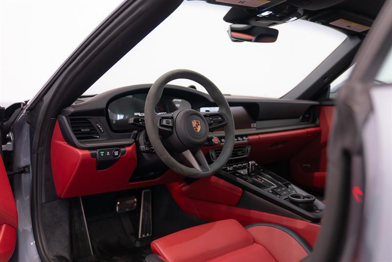 porsche 911 2025 - 16
