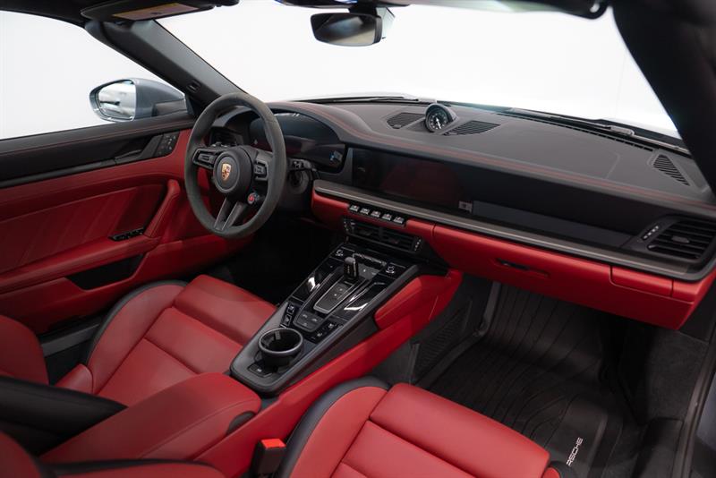 porsche 911 2025 - 18