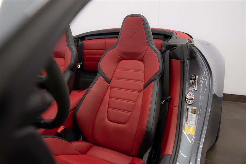 porsche 911 2025 - 19