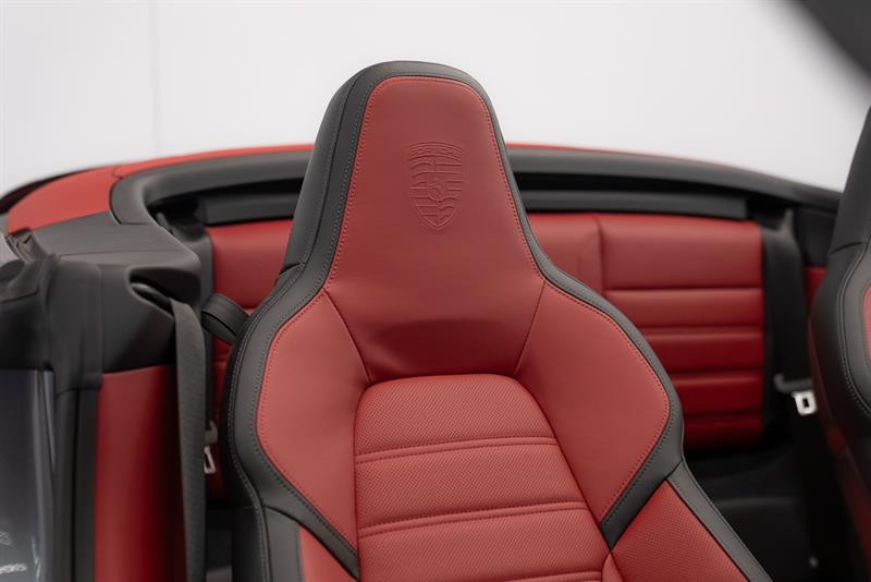 porsche 911 2025 - 23
