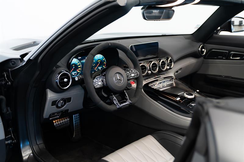 mercedes-benz GT AMG 2020 - 17