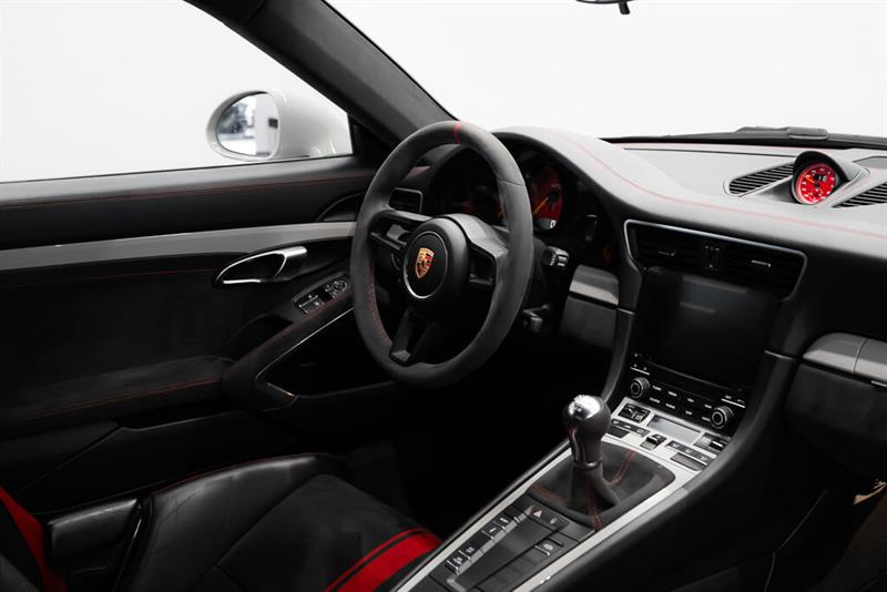 porsche 911 2018 - 13